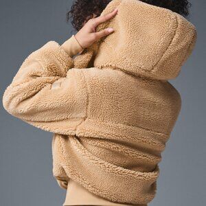 Alo Yoga Foxy Sherpa Jacket Size S Camel